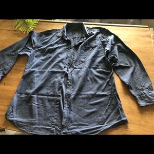 IZOD men’s long sleeve shirt size XL